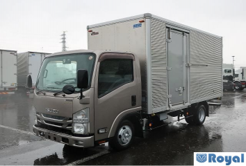 Isuzu ELF VAN