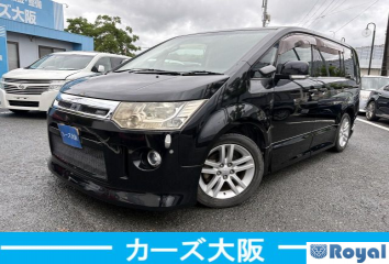 Mitsubishi Delica D:5