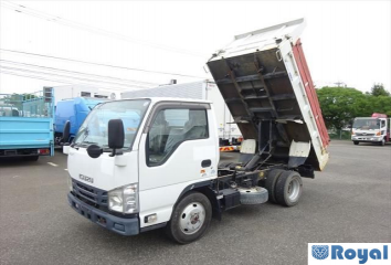 Isuzu ELF VAN
