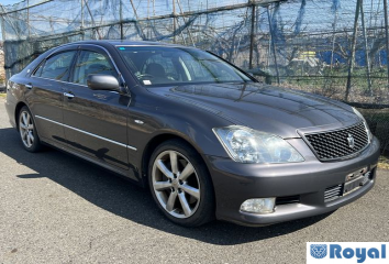 Toyota Crown Sedan