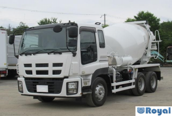 Isuzu Giga