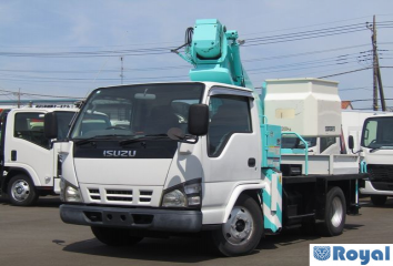 Isuzu ELF VAN