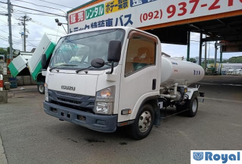 Isuzu ELF VAN