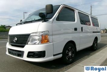 Nissan Caravan VAN