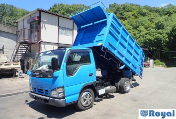 Isuzu ELF VAN