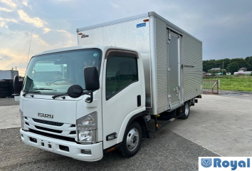 Isuzu ELF VAN