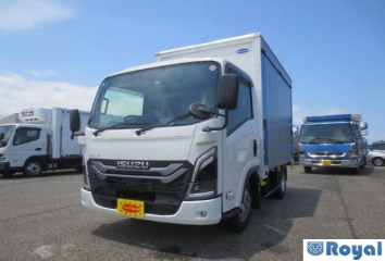 Isuzu ELF VAN