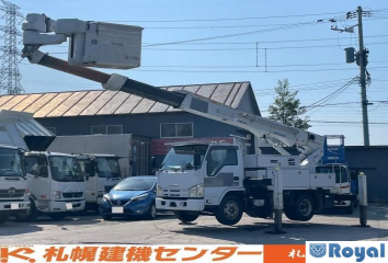 Isuzu ELF VAN