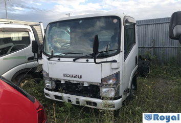 Isuzu ELF VAN