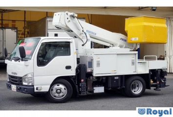 Isuzu ELF VAN