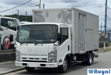 Isuzu ELF VAN