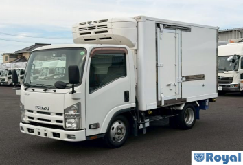 Isuzu ELF VAN