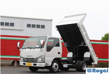 Isuzu ELF VAN
