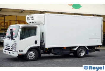 Isuzu ELF VAN
