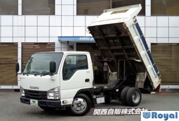 Isuzu ELF Truck
