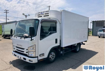 Isuzu ELF VAN