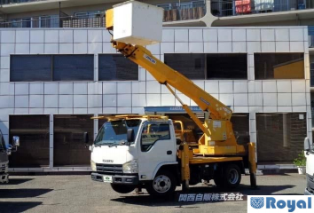 Isuzu ELF Truck