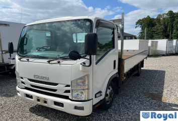 Isuzu ELF VAN