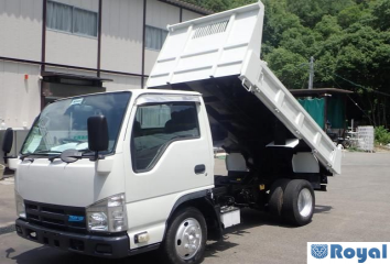 Isuzu ELF VAN