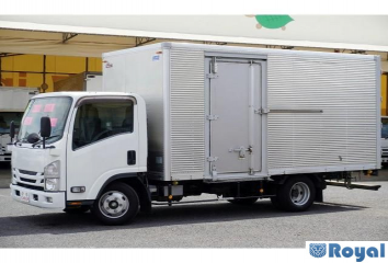 Isuzu ELF VAN