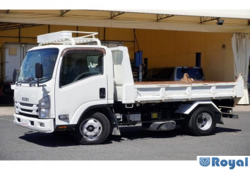 Isuzu ELF VAN