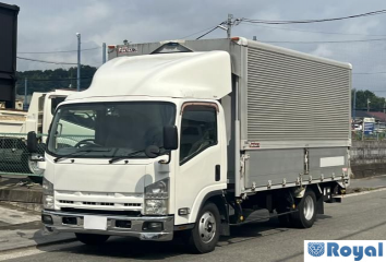 Isuzu ELF VAN