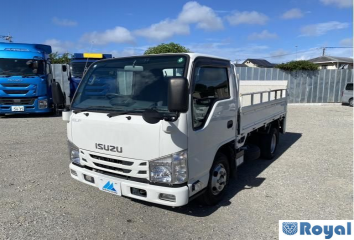 Isuzu ELF VAN