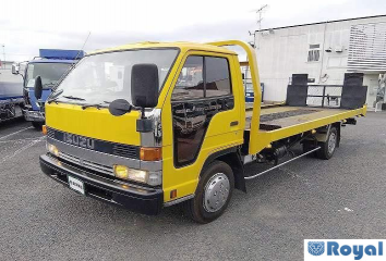 Isuzu ELF VAN