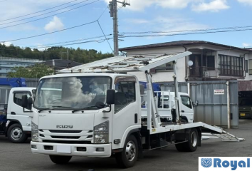 Isuzu ELF VAN