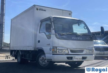 Isuzu ELF VAN