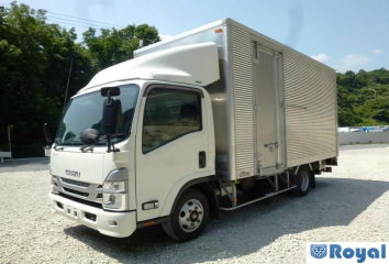 Isuzu ELF VAN