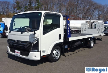 Isuzu ELF VAN