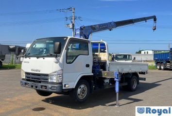 Isuzu ELF VAN