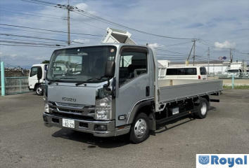 Isuzu ELF VAN