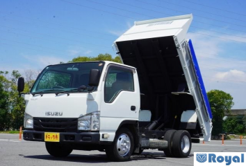 Isuzu ELF VAN