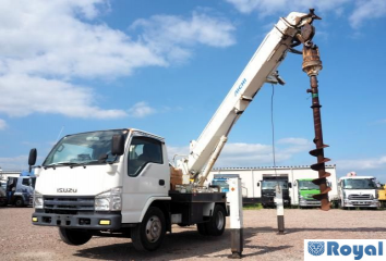 Isuzu ELF VAN