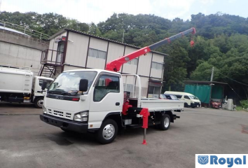 Isuzu ELF VAN