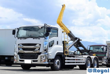 Isuzu Giga