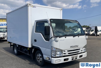 Isuzu ELF VAN