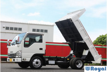 Isuzu ELF VAN