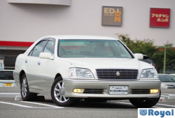 Toyota Crown Sedan