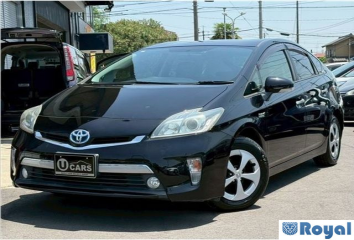 Toyota Prius PHV