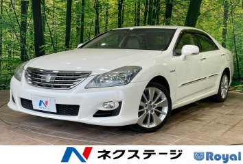 Toyota Crown Sedan