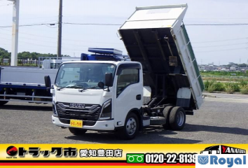 Isuzu ELF VAN