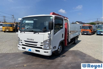 Isuzu ELF VAN