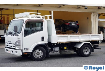 Isuzu ELF VAN