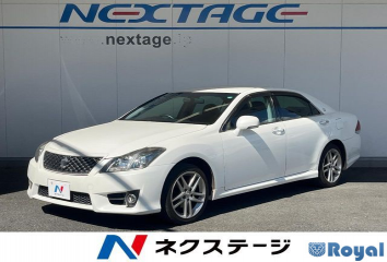 Toyota Crown Sedan