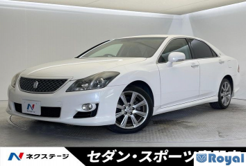 Toyota Crown Sedan