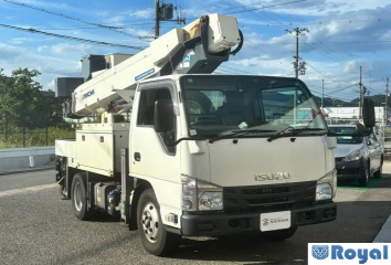 Isuzu ELF VAN