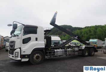 Isuzu Giga